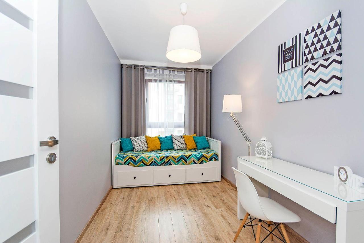 Stylish Apartment Oldtown Riverview Balcony غدانسك المظهر الخارجي الصورة