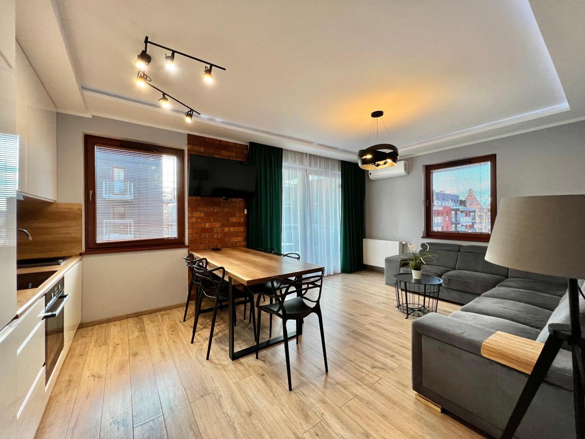 Stylish Apartment Oldtown Riverview Balcony غدانسك المظهر الخارجي الصورة